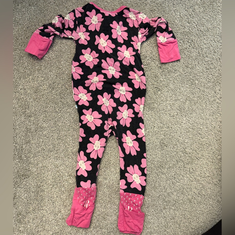 Posh Peanut Black and Pink Floral Footie